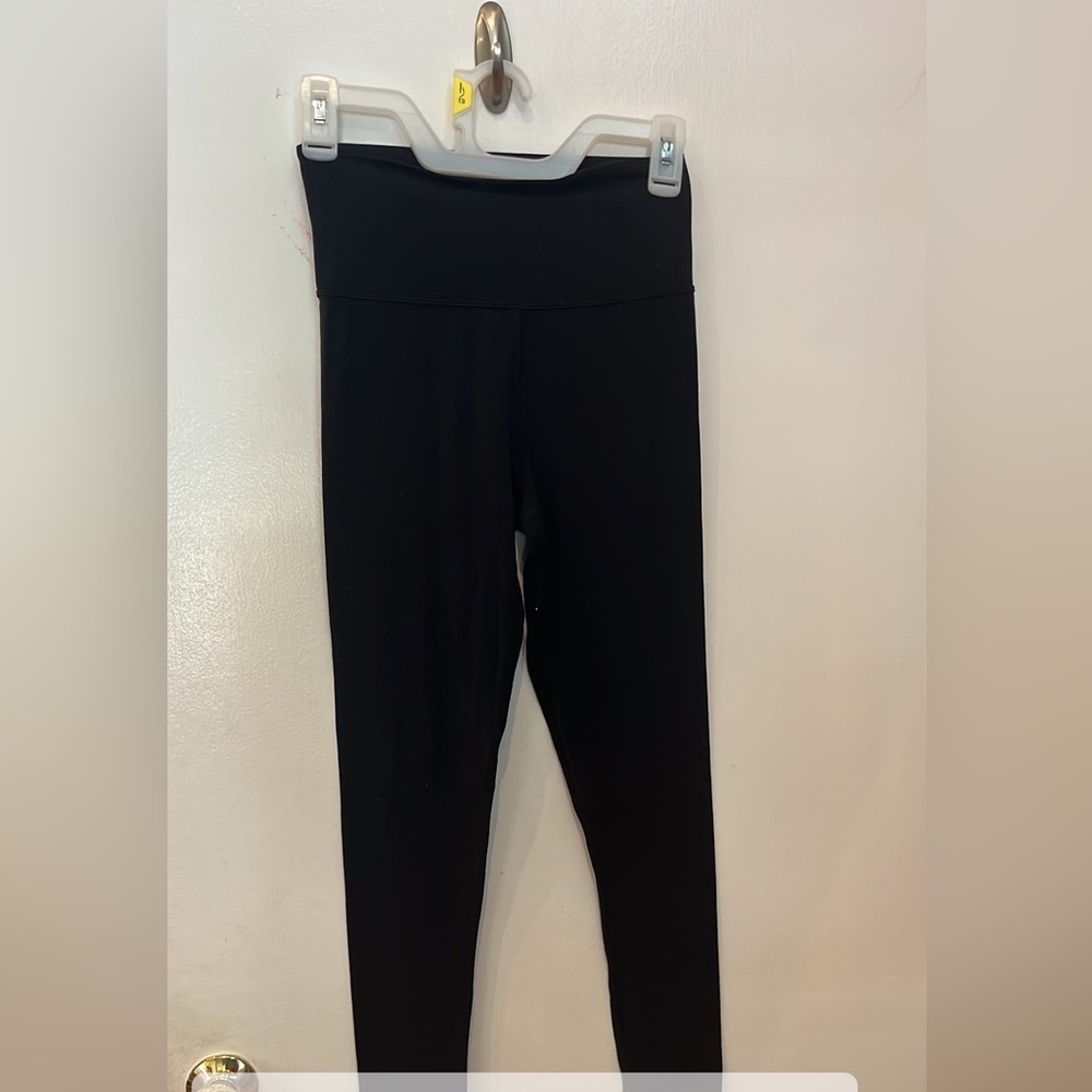 Worn one time aritzia black leggings
